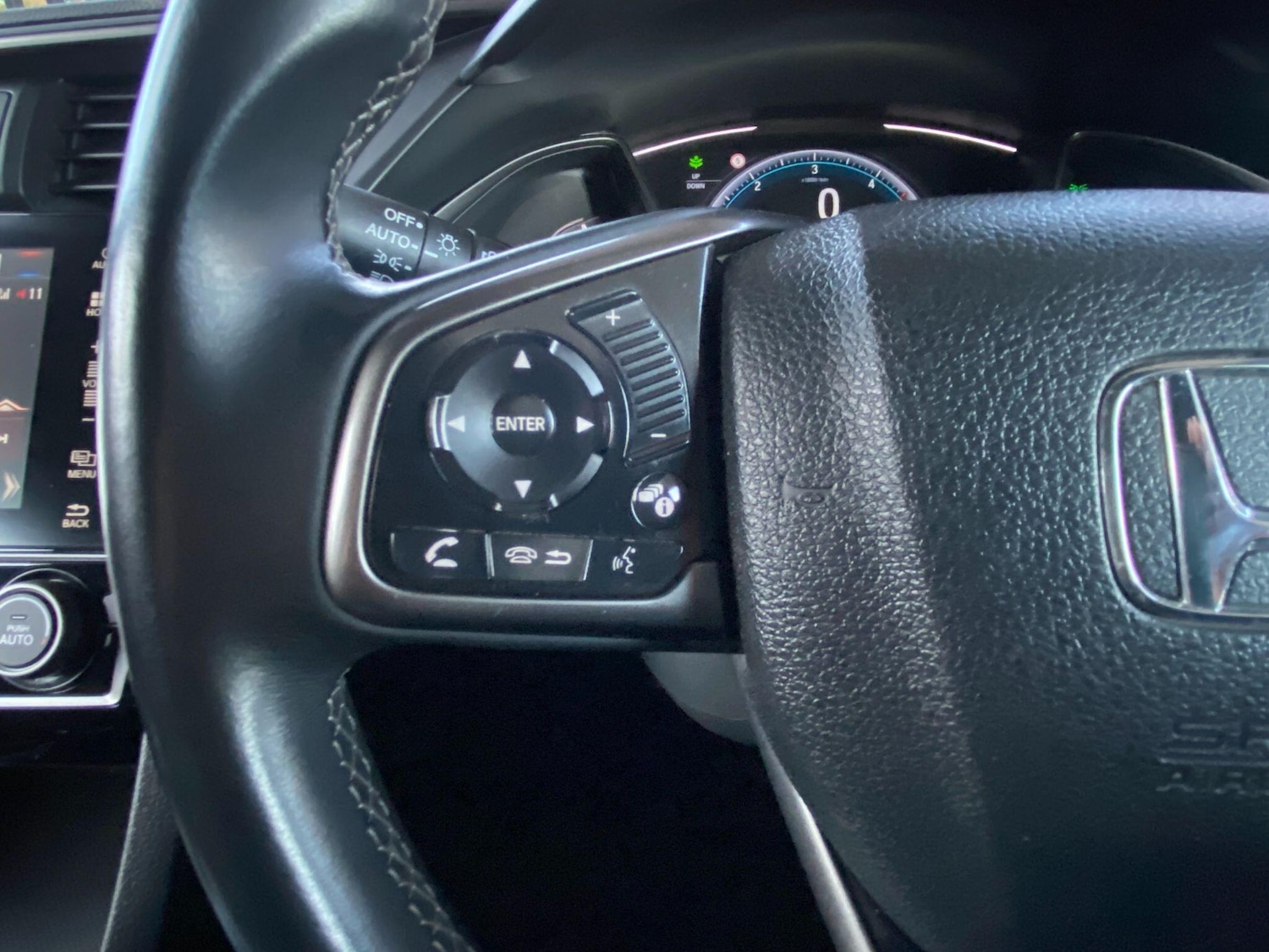 Used Honda Civic 2018 for sale - 76584444: Photo 14