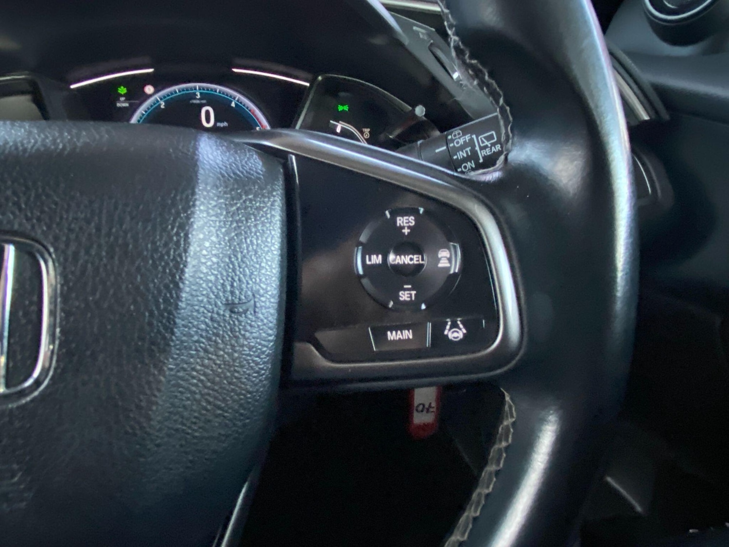 Used Honda Civic 2018 for sale - 76584444: Photo 16