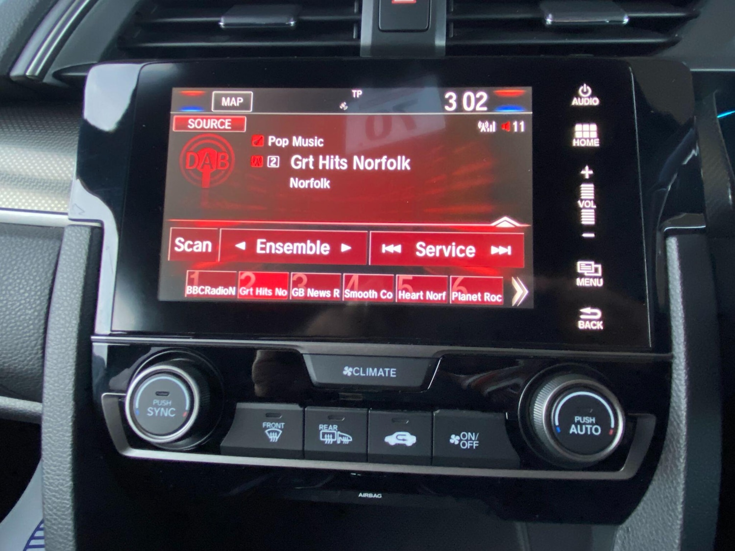 Used Honda Civic 2018 for sale - 76584444: Photo 17