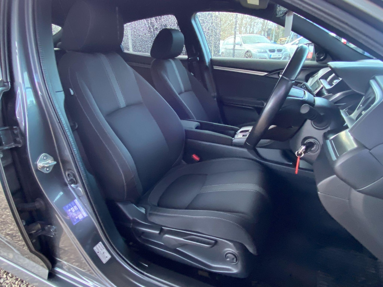 Used Honda Civic 2018 for sale - 76584444: Photo 25