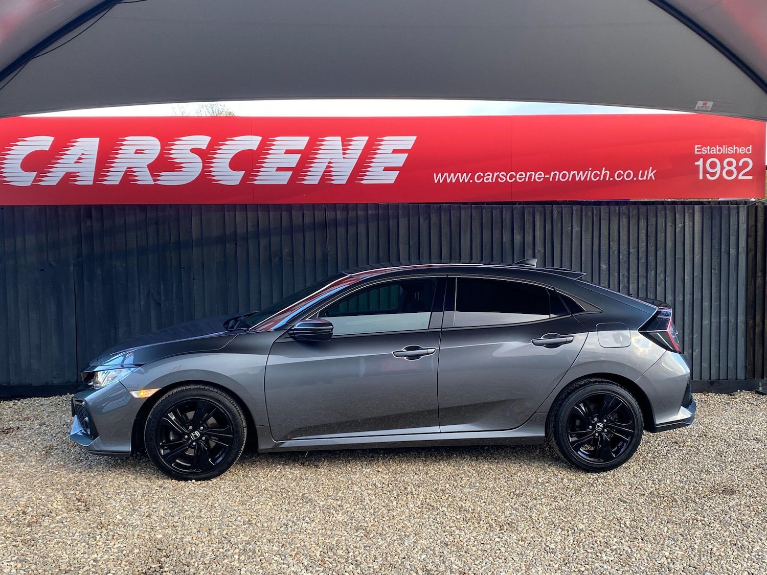 Used Honda Civic 2018 for sale - 76584444: Photo 7