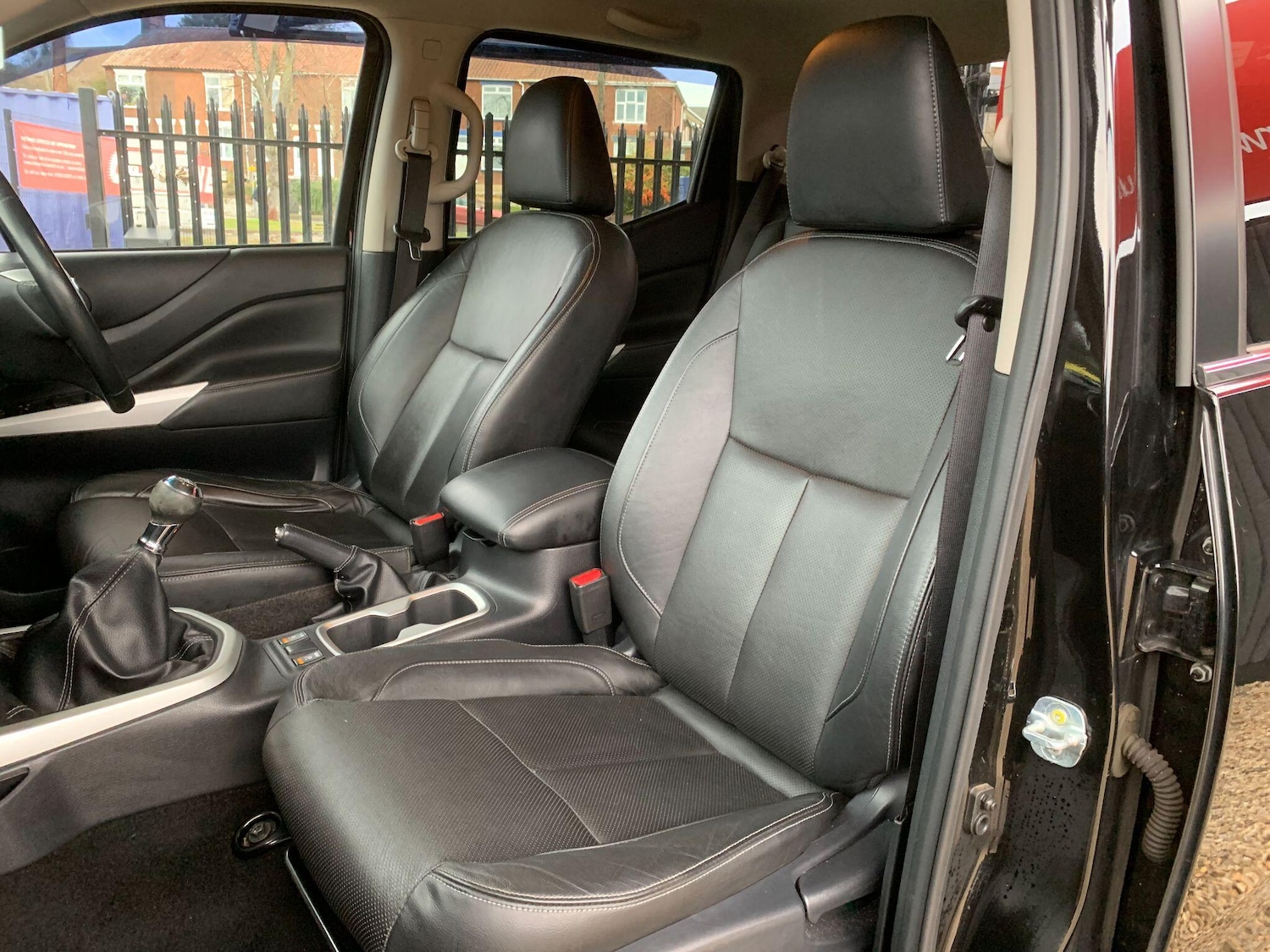 Used Nissan Navara 2016 for sale - 77119919: Photo 28