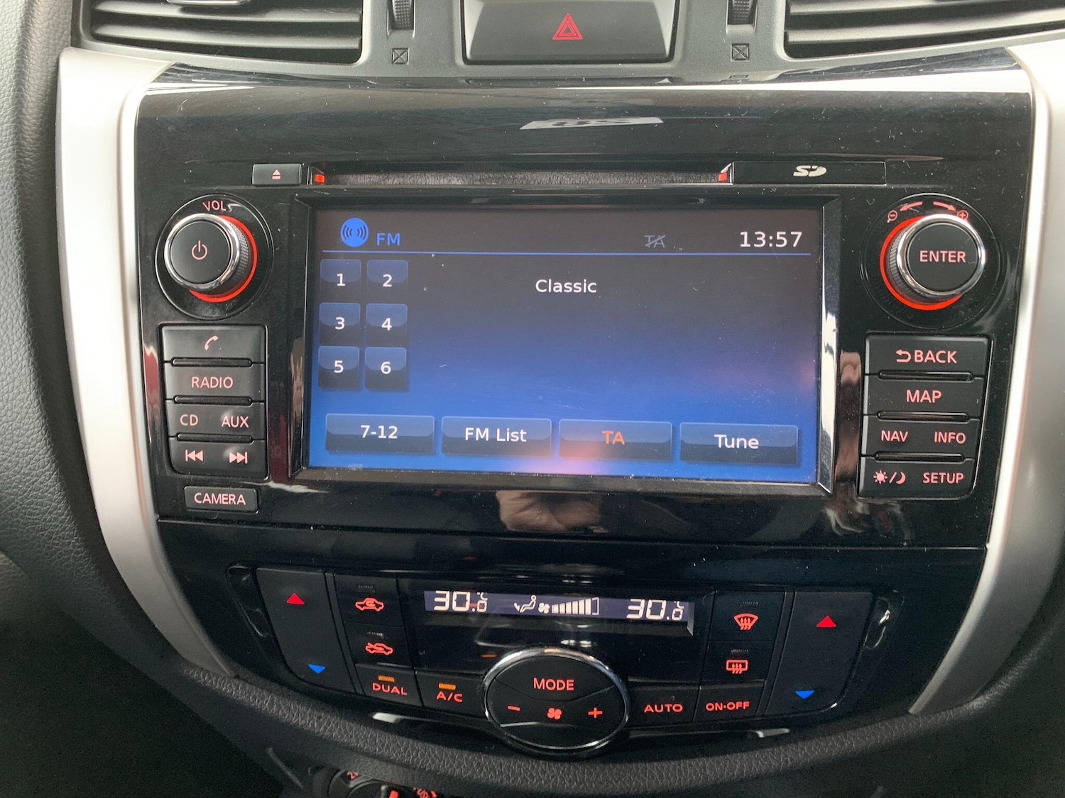 Used Nissan Navara 2016 for sale - 77119919: Photo 36