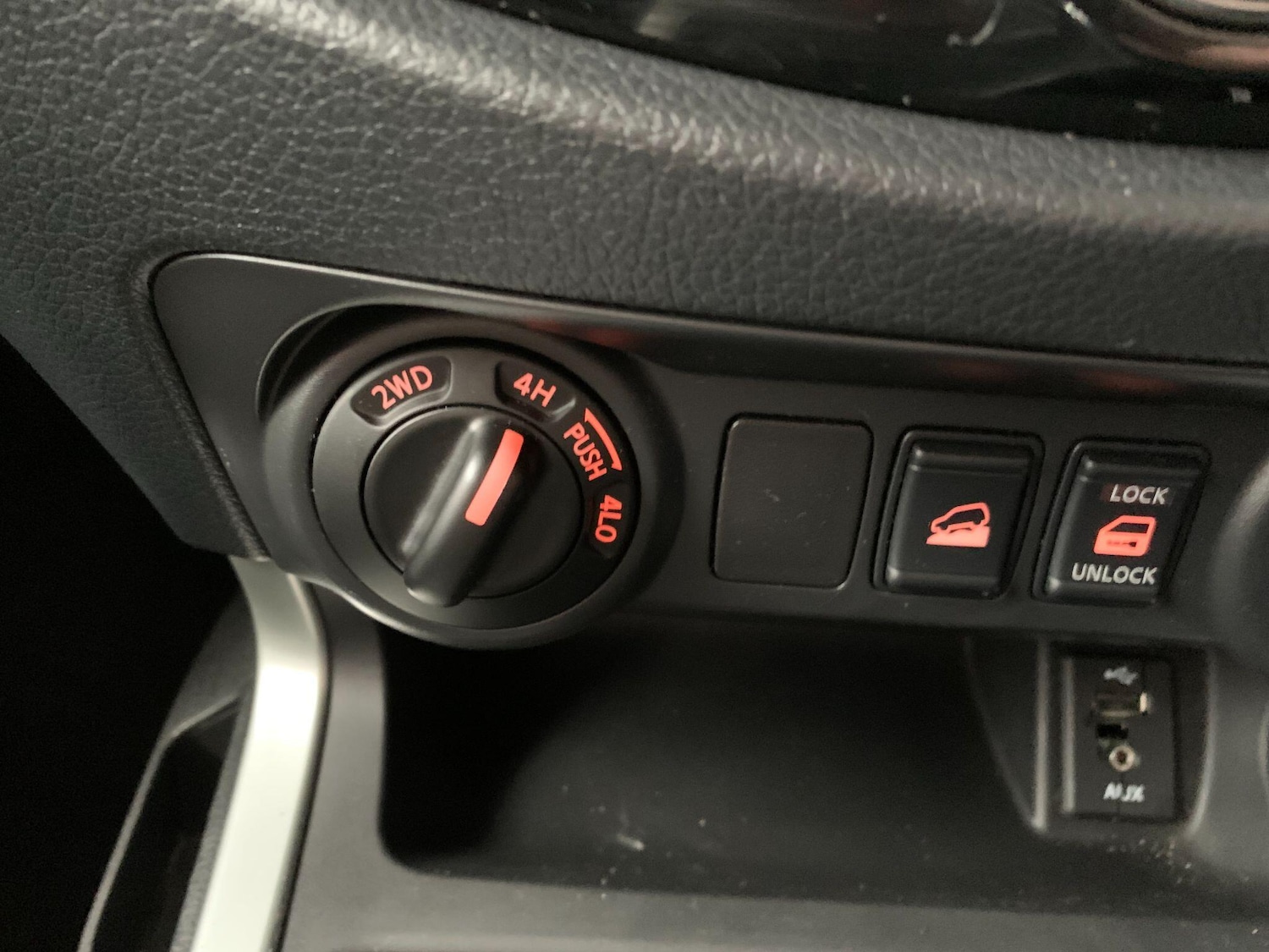 Used Nissan Navara 2016 for sale - 77119919: Photo 39