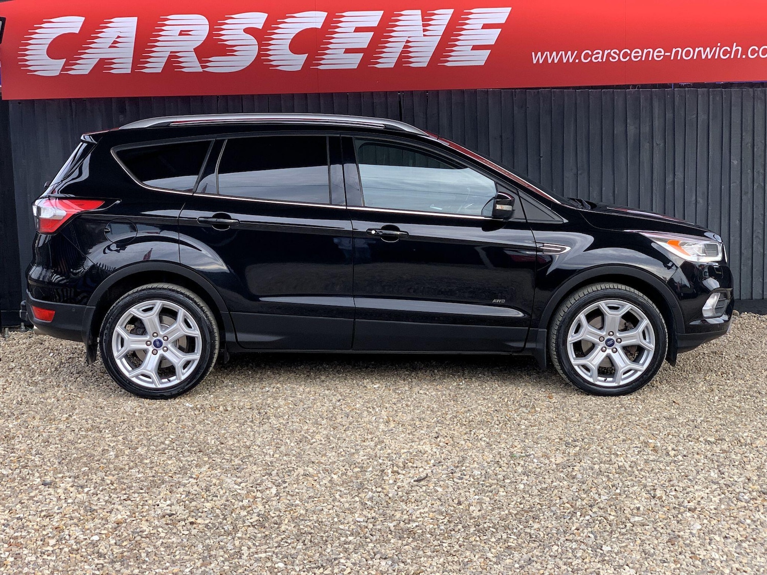 Used Ford Kuga 2017 for sale - 76175170: Photo 2