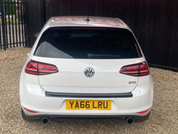 Used Volkswagen Golf 2016 for sale - 74867480: Photo