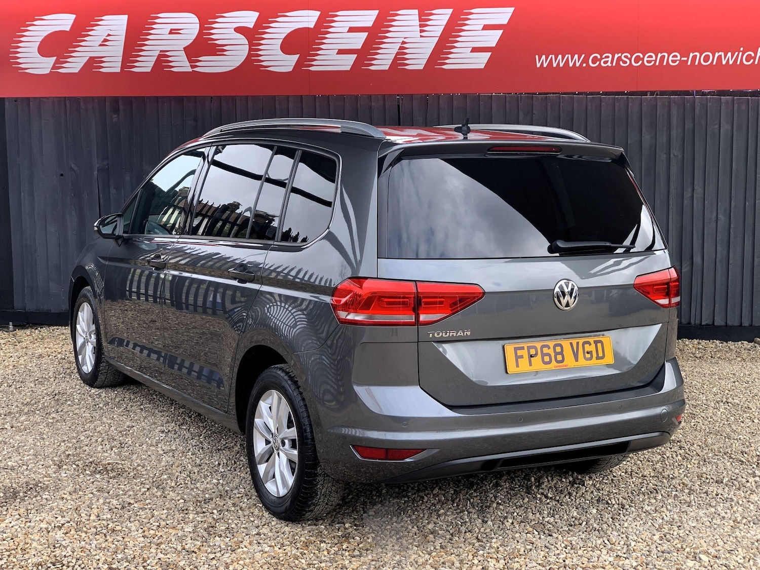Used Volkswagen Touran 2018 for sale - 76307320: Photo 10