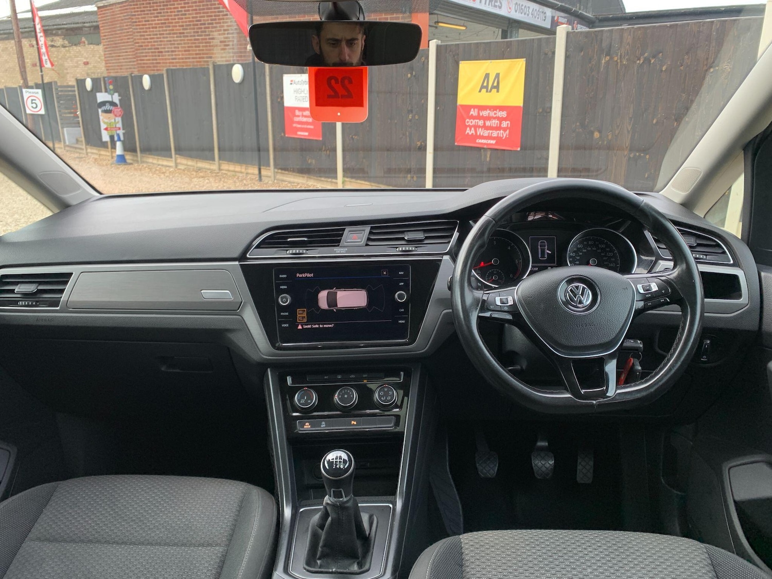 Used Volkswagen Touran 2018 for sale - 76307320: Photo 21