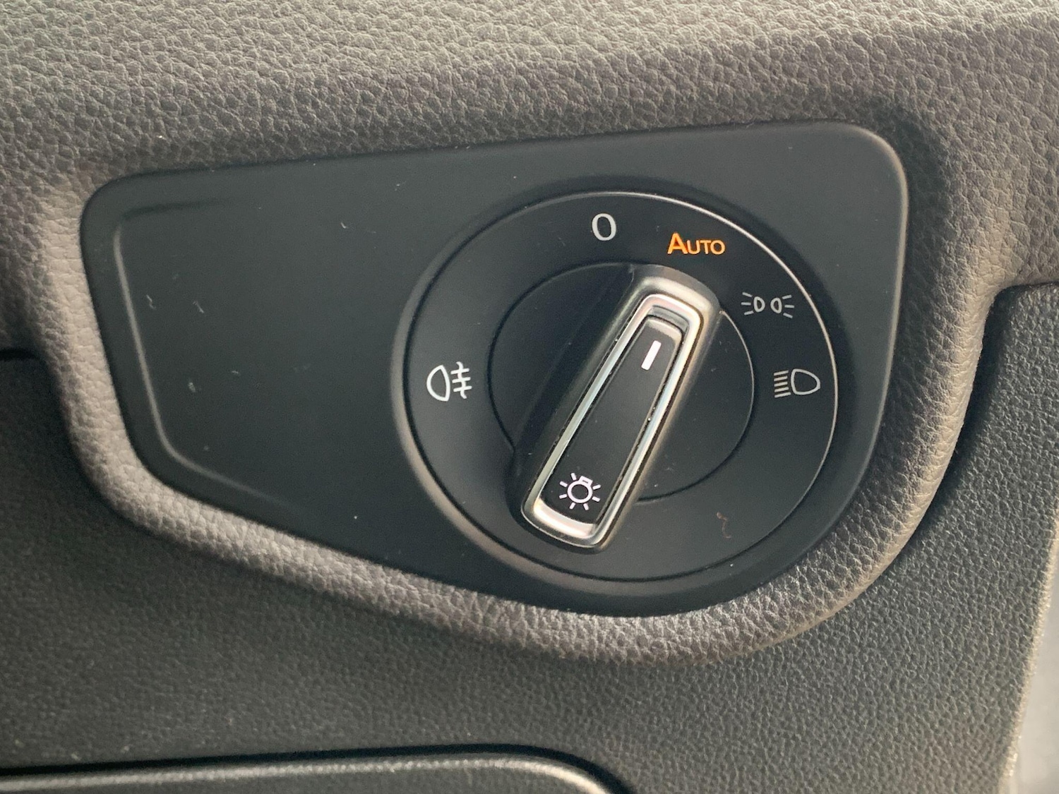 Used Volkswagen Touran 2018 for sale - 76307320: Photo 26