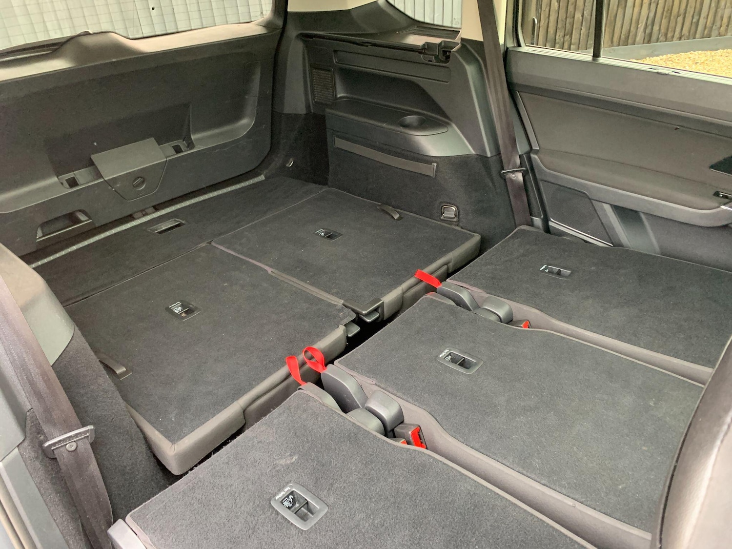 Used Volkswagen Touran 2018 for sale - 76307320: Photo 48
