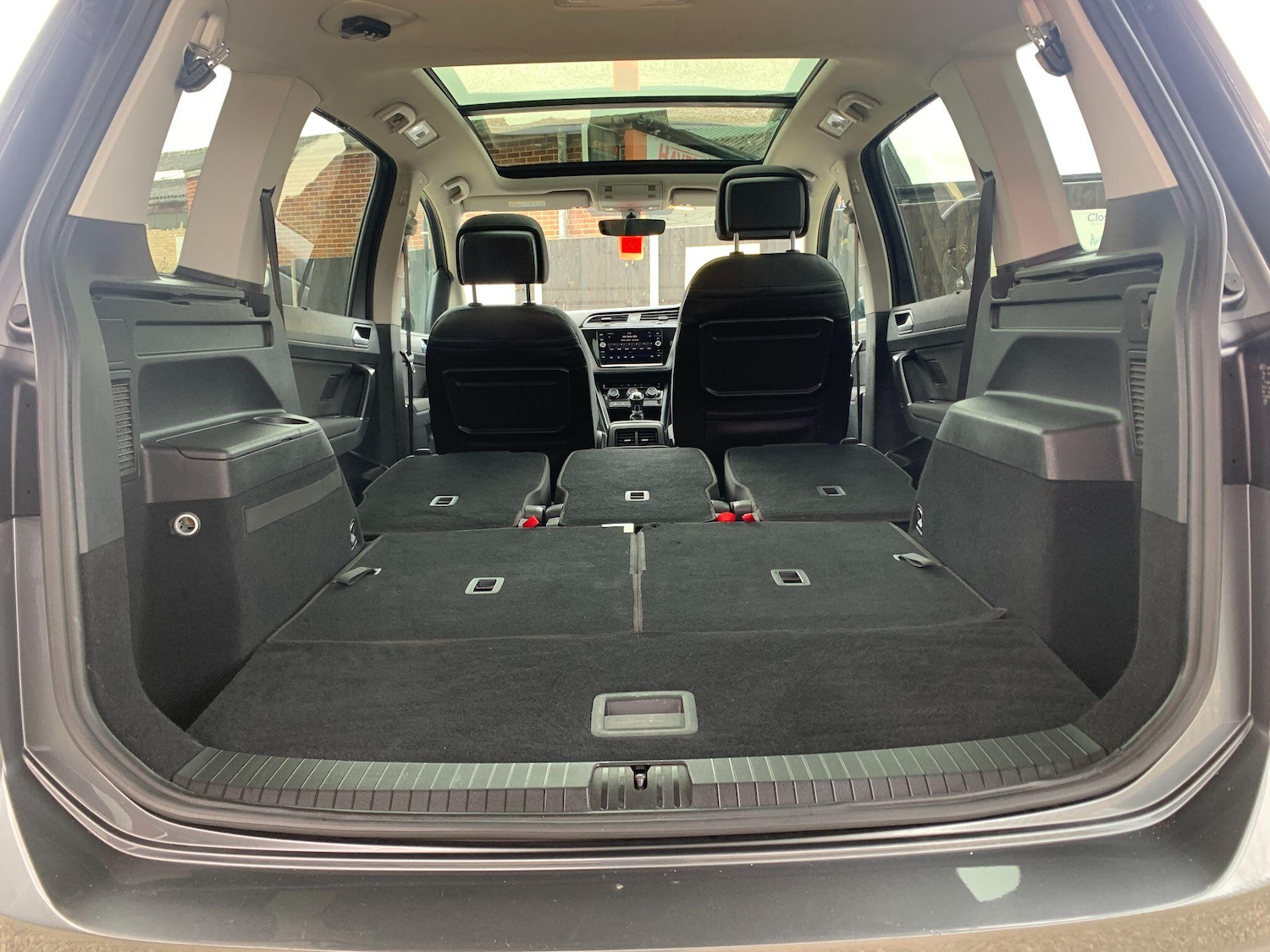 Used Volkswagen Touran 2018 for sale - 76307320: Photo 49