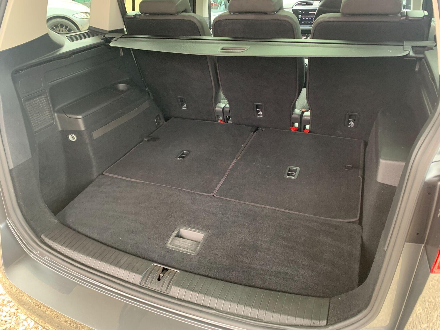 Used Volkswagen Touran 2018 for sale - 76307320: Photo 52