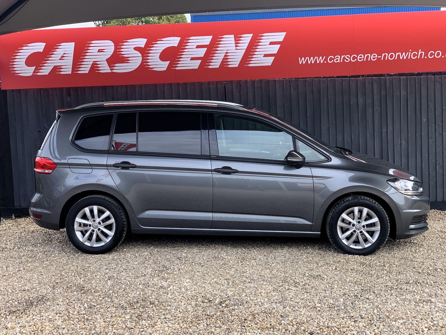 Used Volkswagen Touran 2018 for sale - 76307320: Photo 6