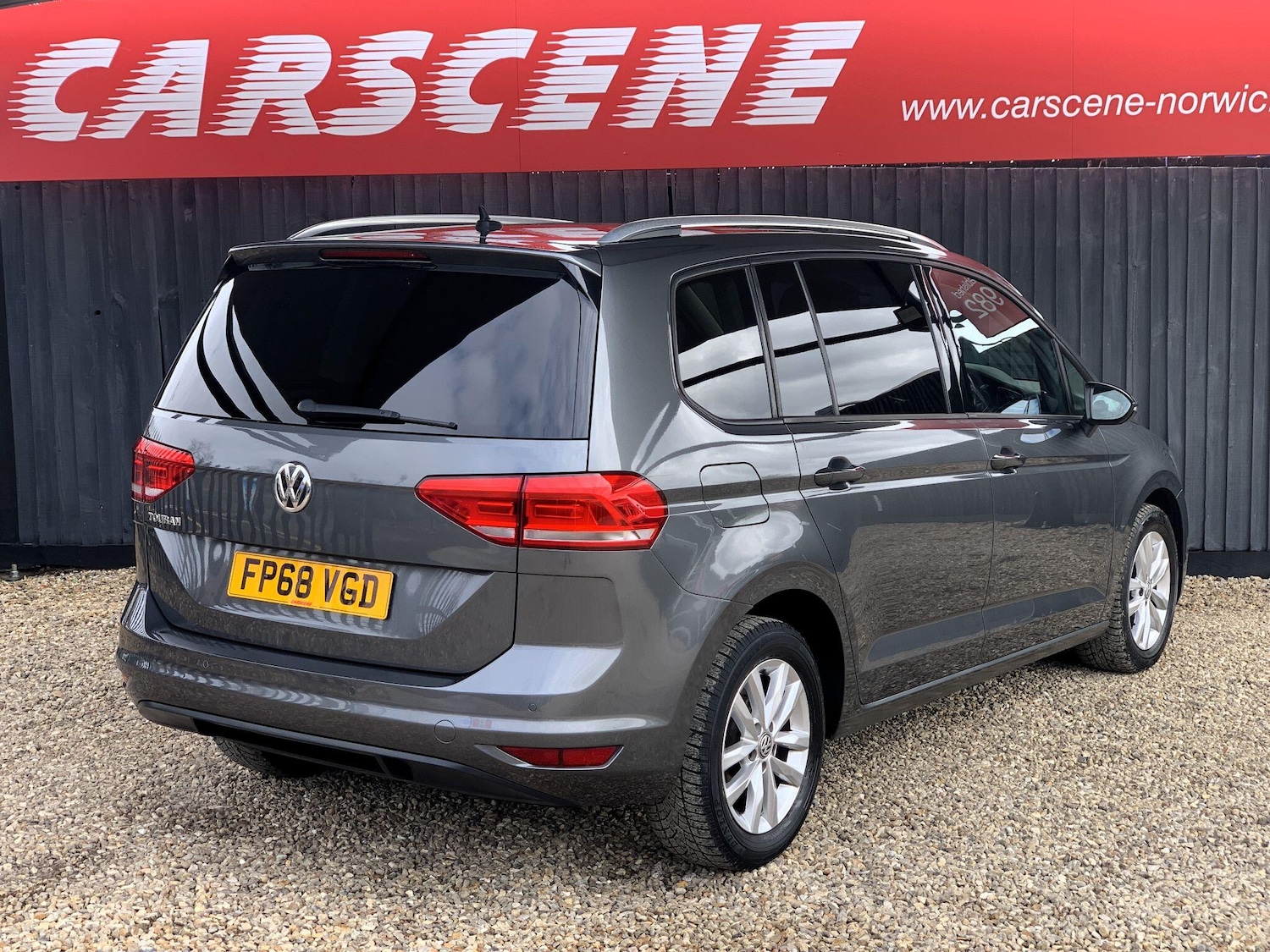 Used Volkswagen Touran 2018 for sale - 76307320: Photo 8