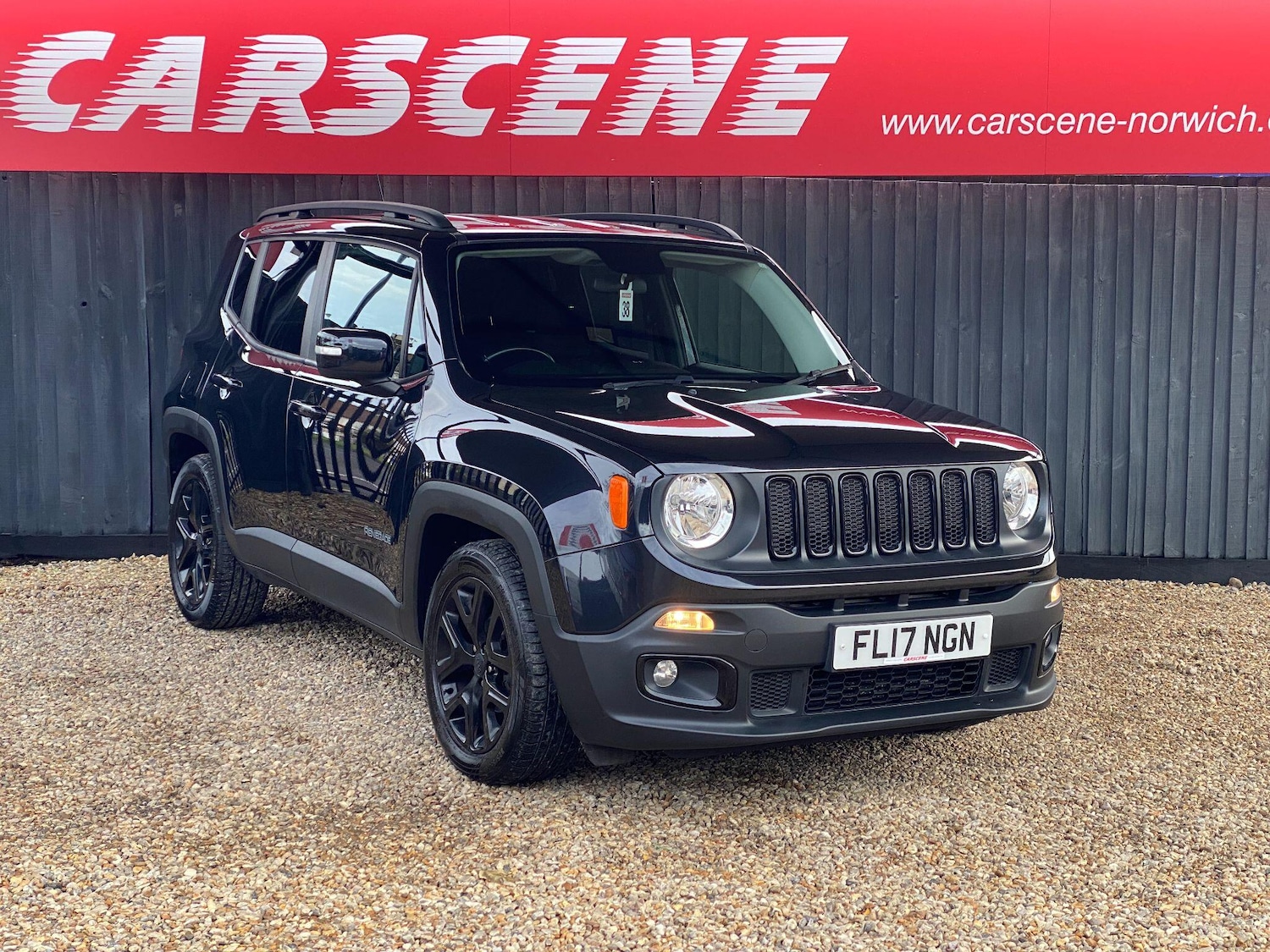 Used Jeep Renegade 2017 for sale - 76850436: Photo 1
