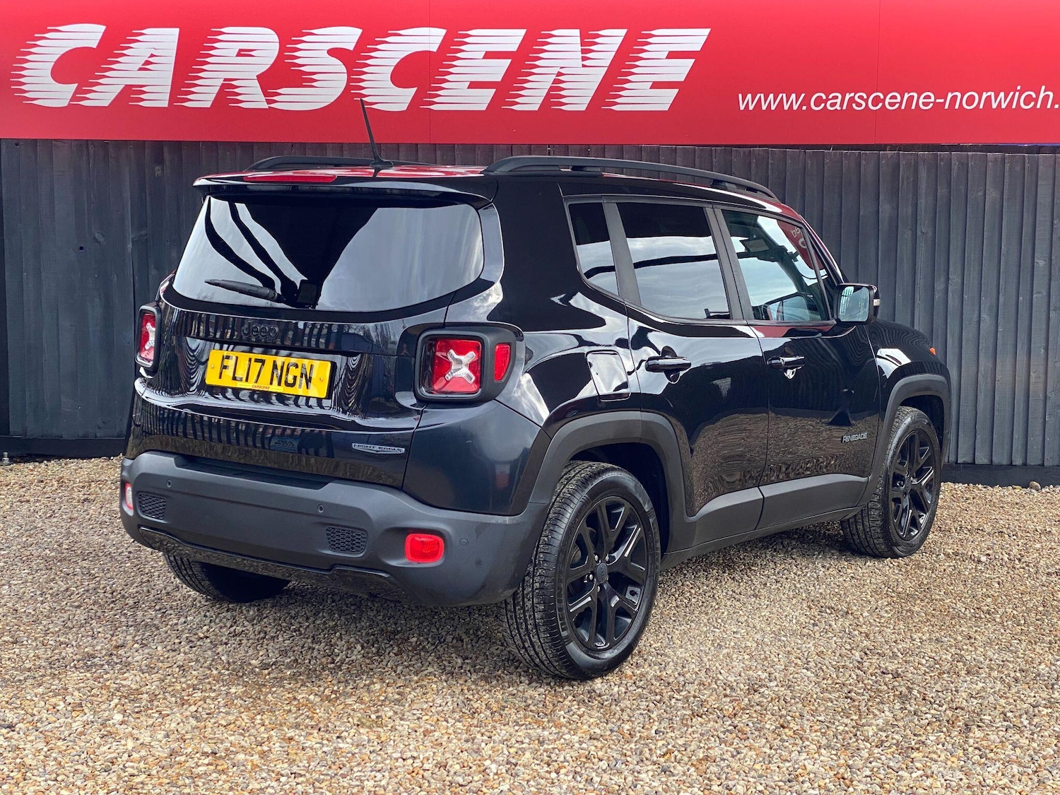 Used Jeep Renegade 2017 for sale - 76850436: Photo 3