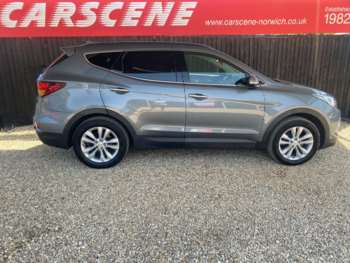 Used Hyundai Santa Fe 2017 for sale - 75023917: Photo