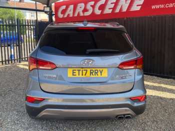 Used Hyundai Santa Fe 2017 for sale - 75023917: Photo