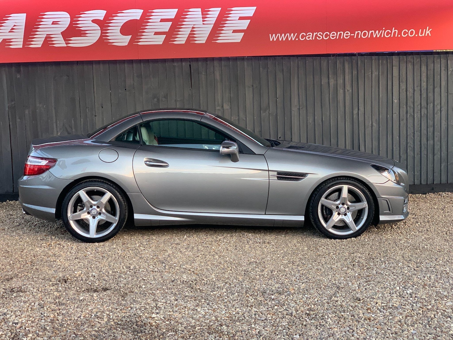 Used Mercedes-Benz SLK 2014 for sale - 76619617: Photo 6