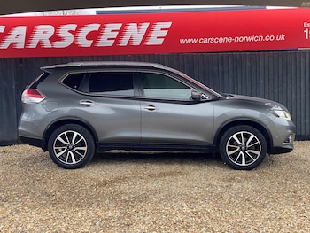 Used Nissan X-Trail 2017 for sale - 77537723: Photo