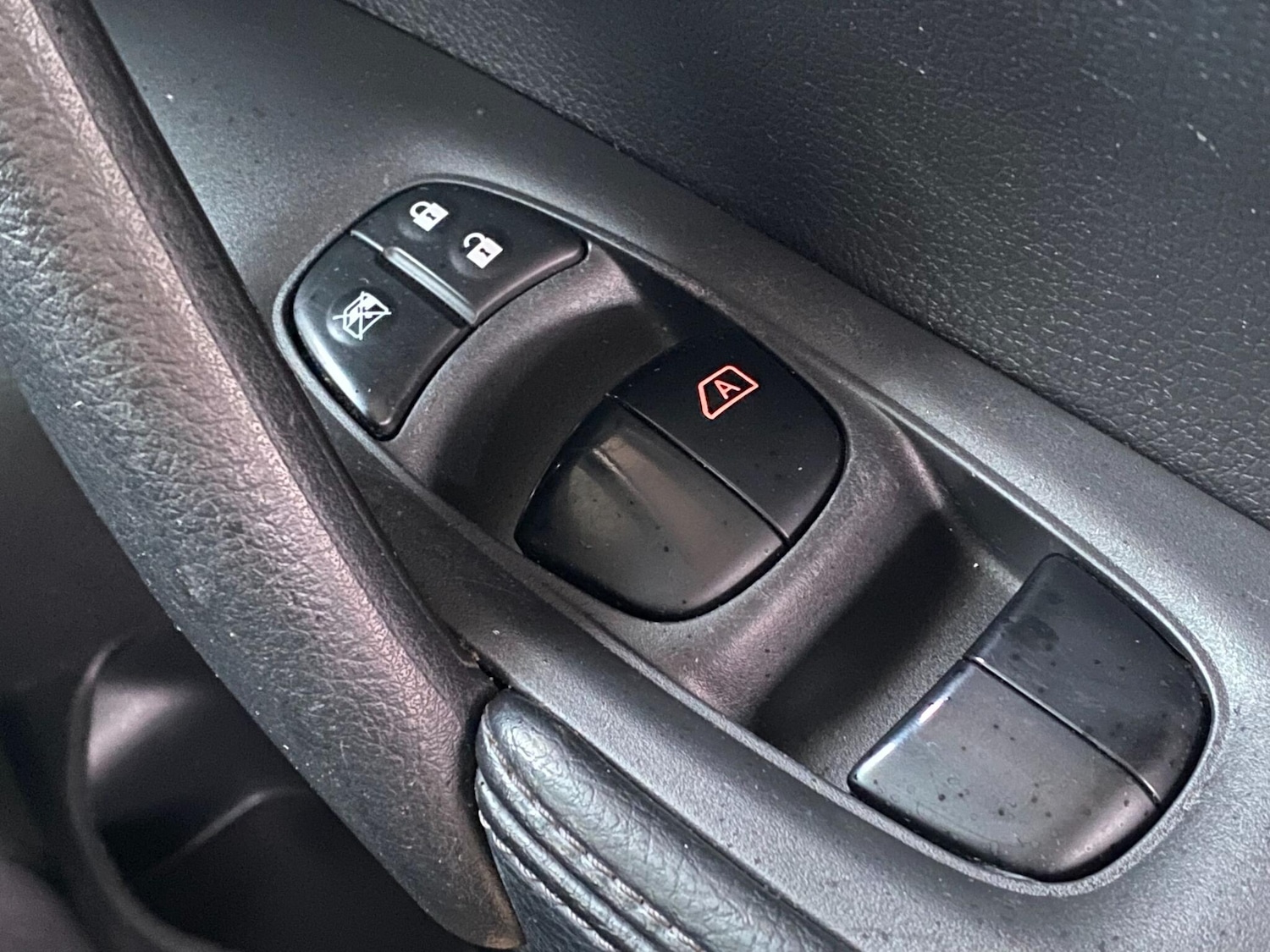 Used Nissan X-Trail 2017 for sale - 77537723: Photo 44