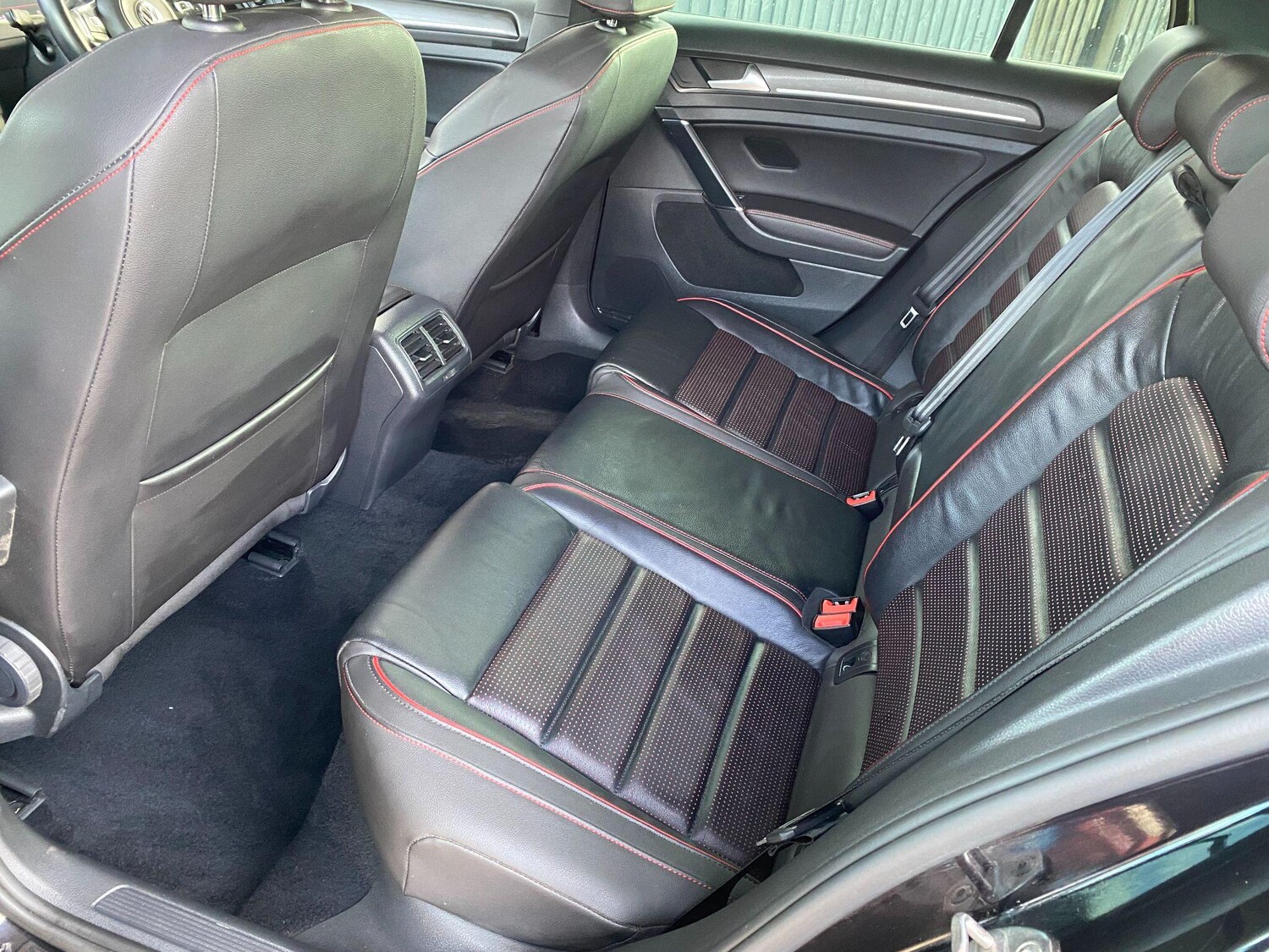 Used Volkswagen Golf 2018 for sale - 76606903: Photo 35