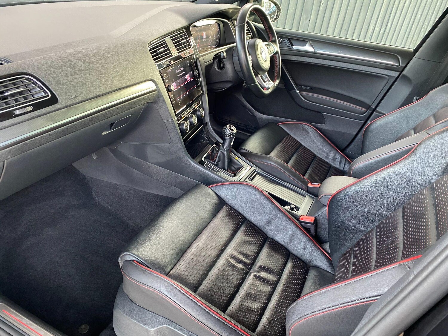 Used Volkswagen Golf 2018 for sale - 76606903: Photo 38