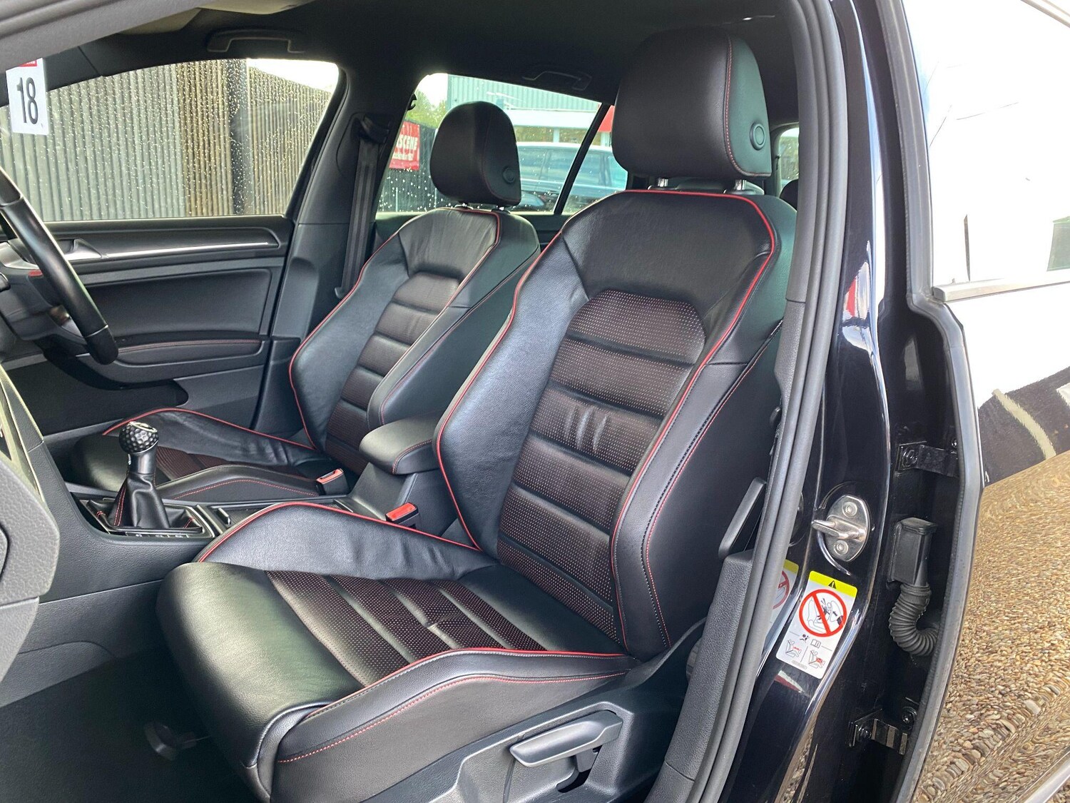 Used Volkswagen Golf 2018 for sale - 76606903: Photo 39