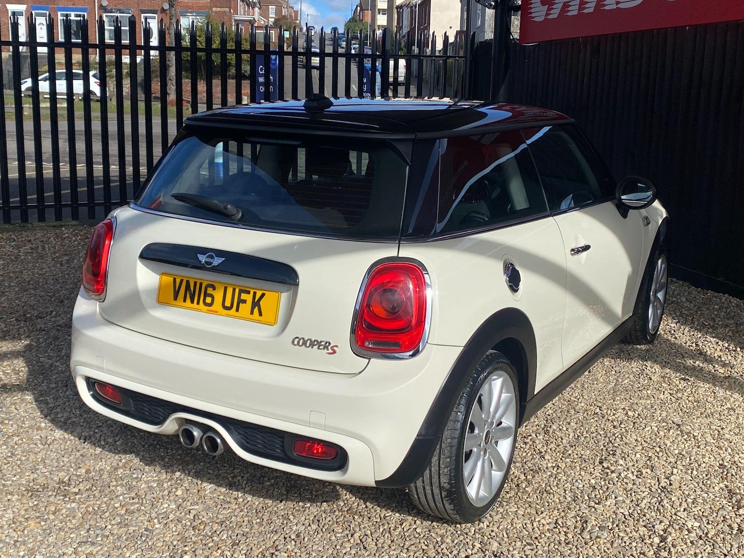 Used MINI Hatch 2016 for sale - 76109364: Photo 3