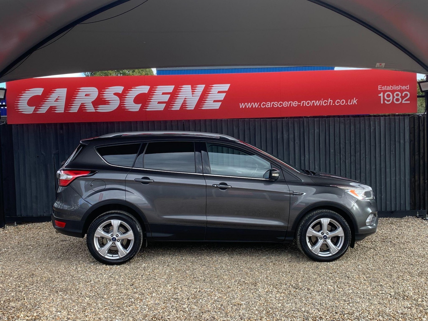 Used Ford Kuga 2017 for sale - 76781088: Photo 2