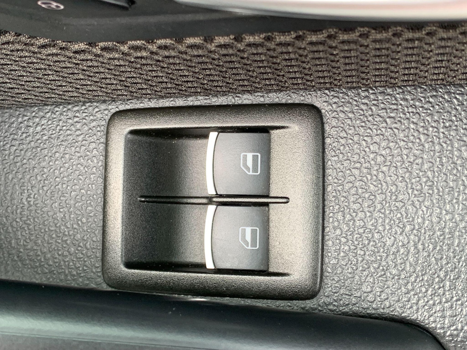 Used Volkswagen Scirocco 2015 for sale - 76409583: Photo 24