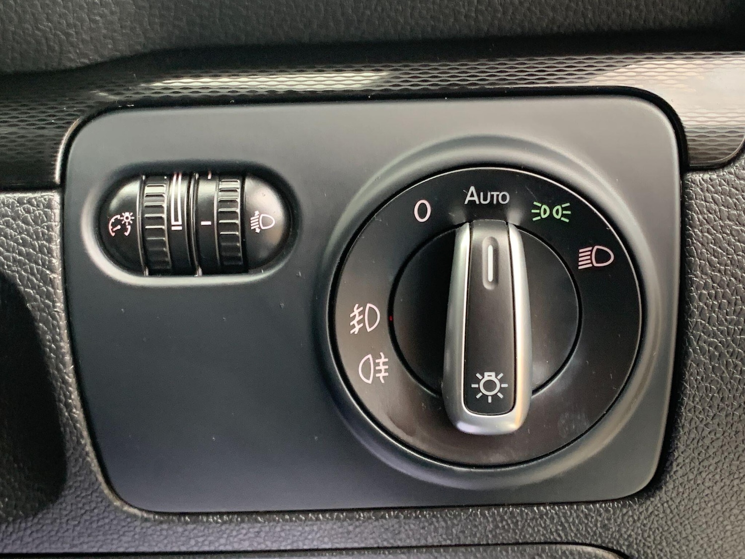 Used Volkswagen Scirocco 2015 for sale - 76409583: Photo 26