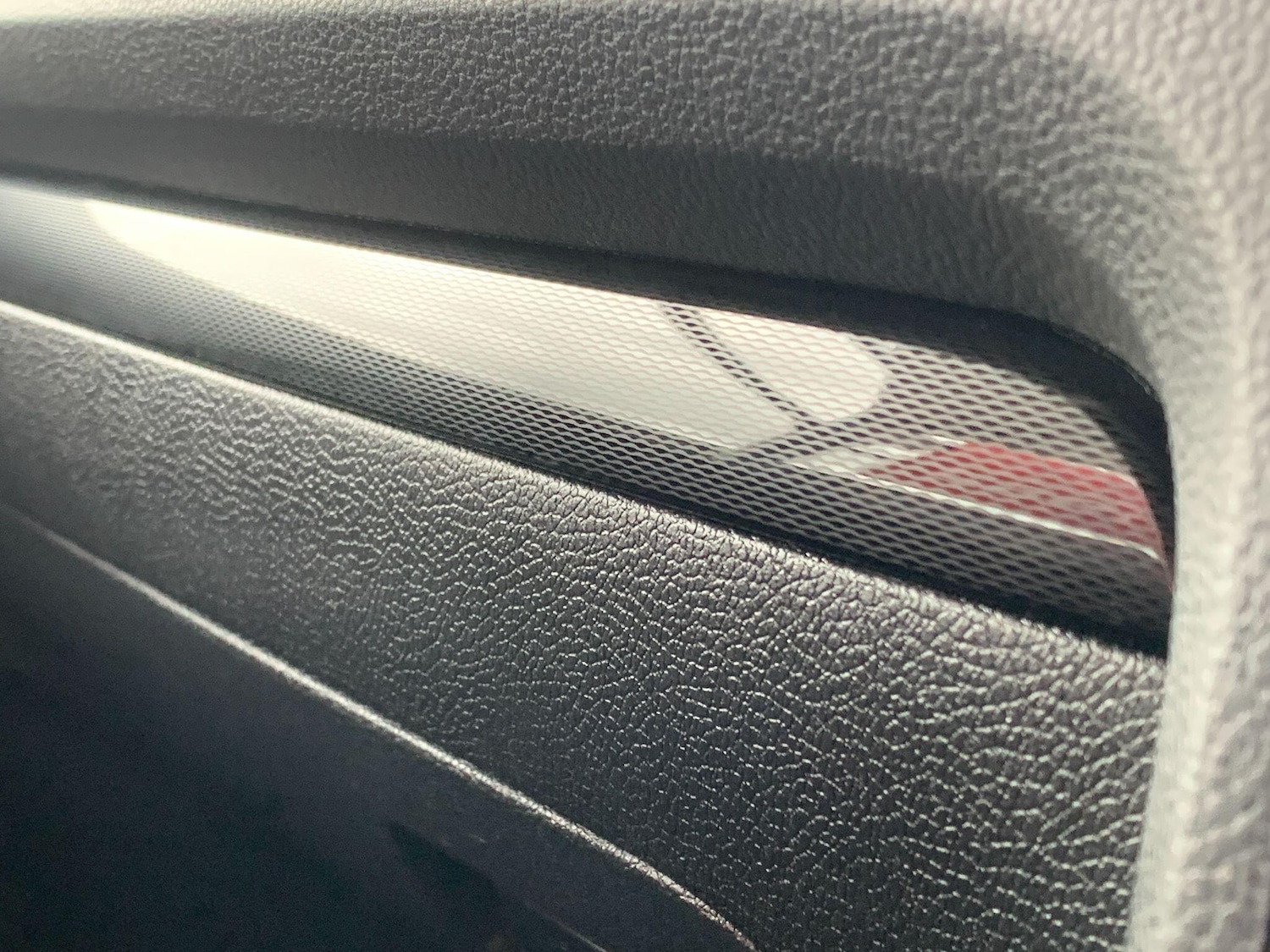 Used Volkswagen Scirocco 2015 for sale - 76409583: Photo 35