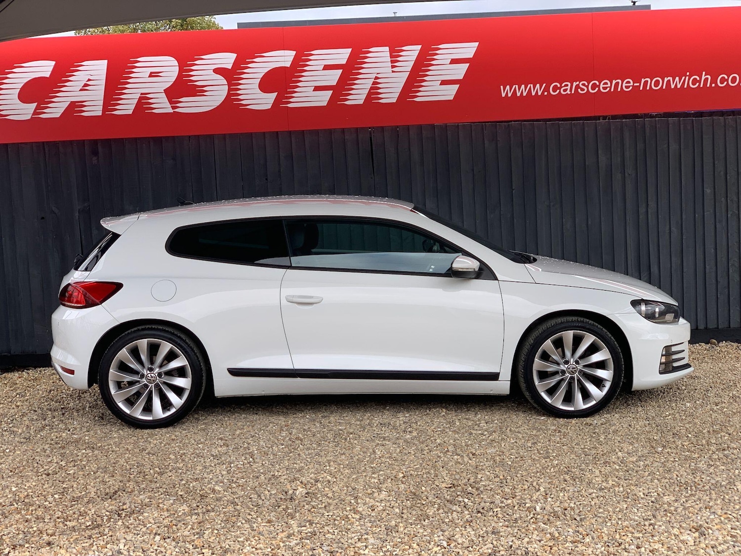 Used Volkswagen Scirocco 2015 for sale - 76409583: Photo 6
