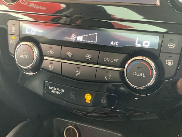 Used Nissan Qashqai 2017 for sale - 76260347: Photo 38