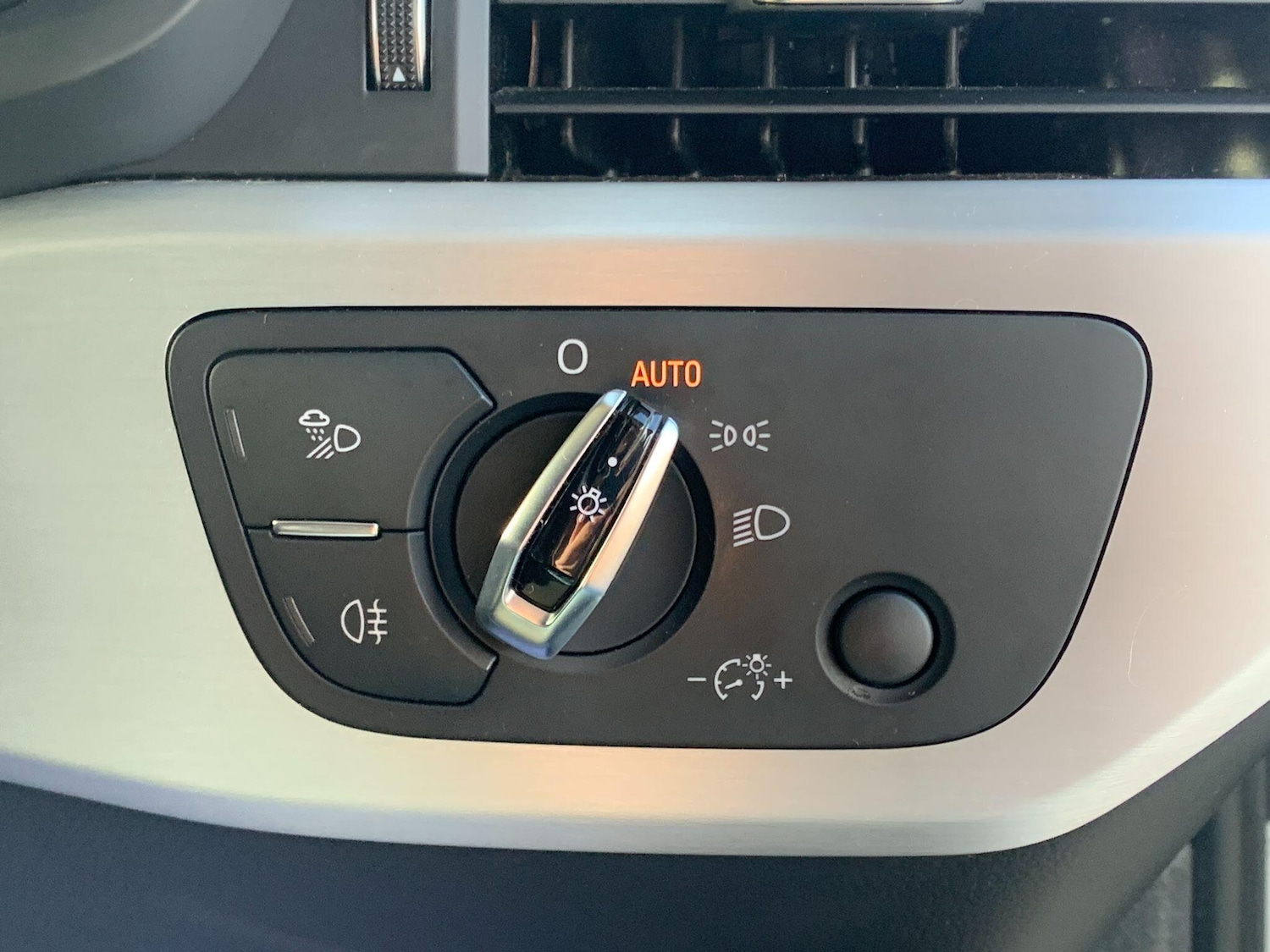 Used Audi A4 2016 for sale - 76409110: Photo 35