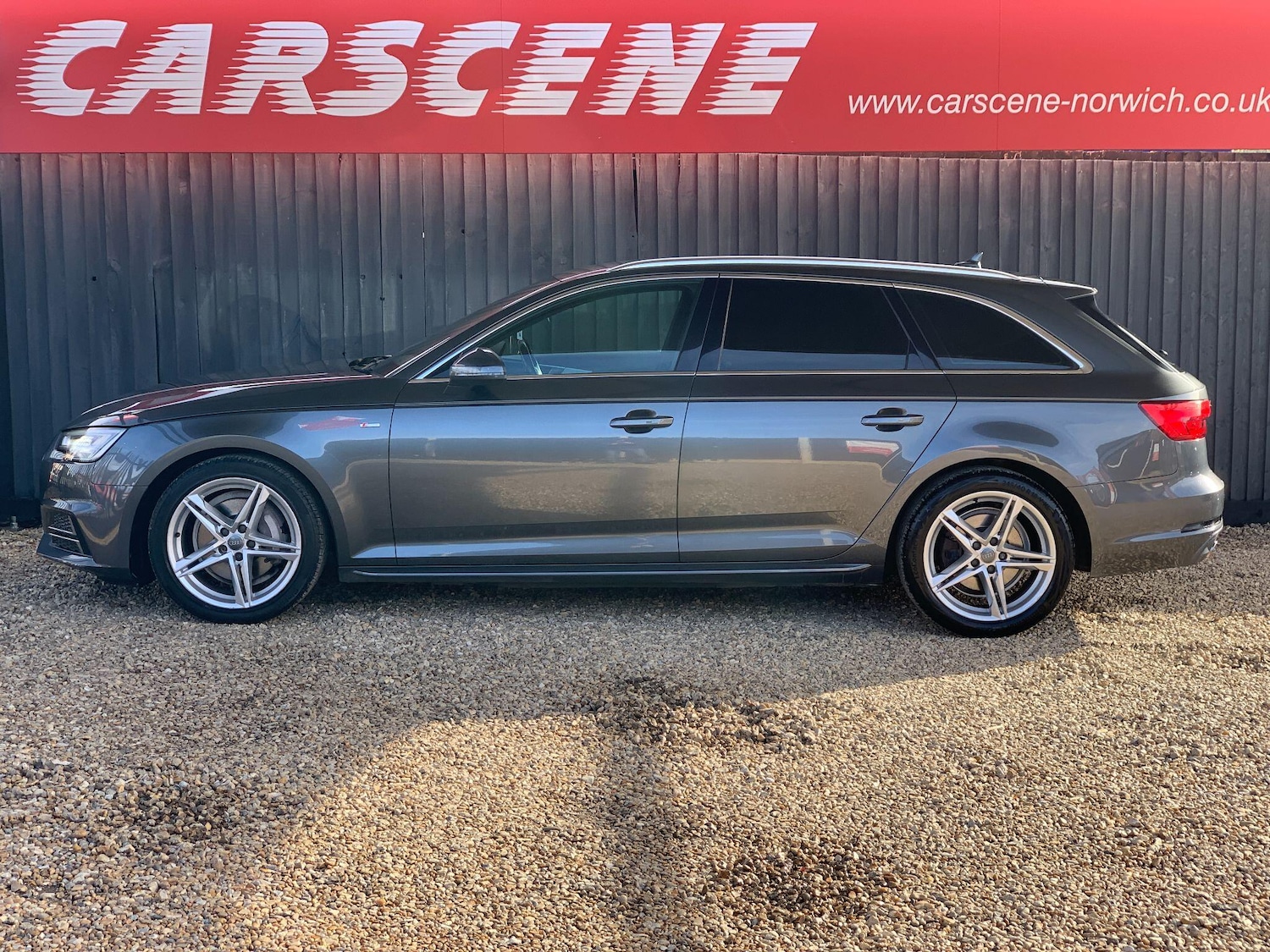 Used Audi A4 2016 for sale - 76409110: Photo 5