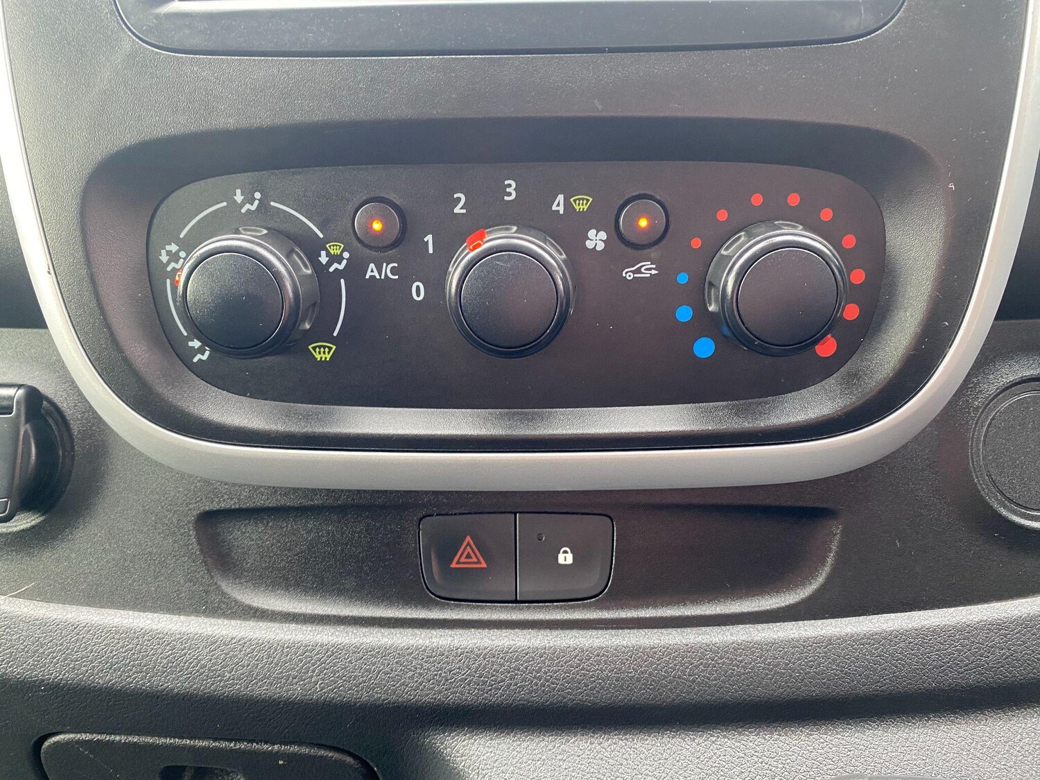 Used Renault Trafic 2019 for sale - 77625508: Photo 35