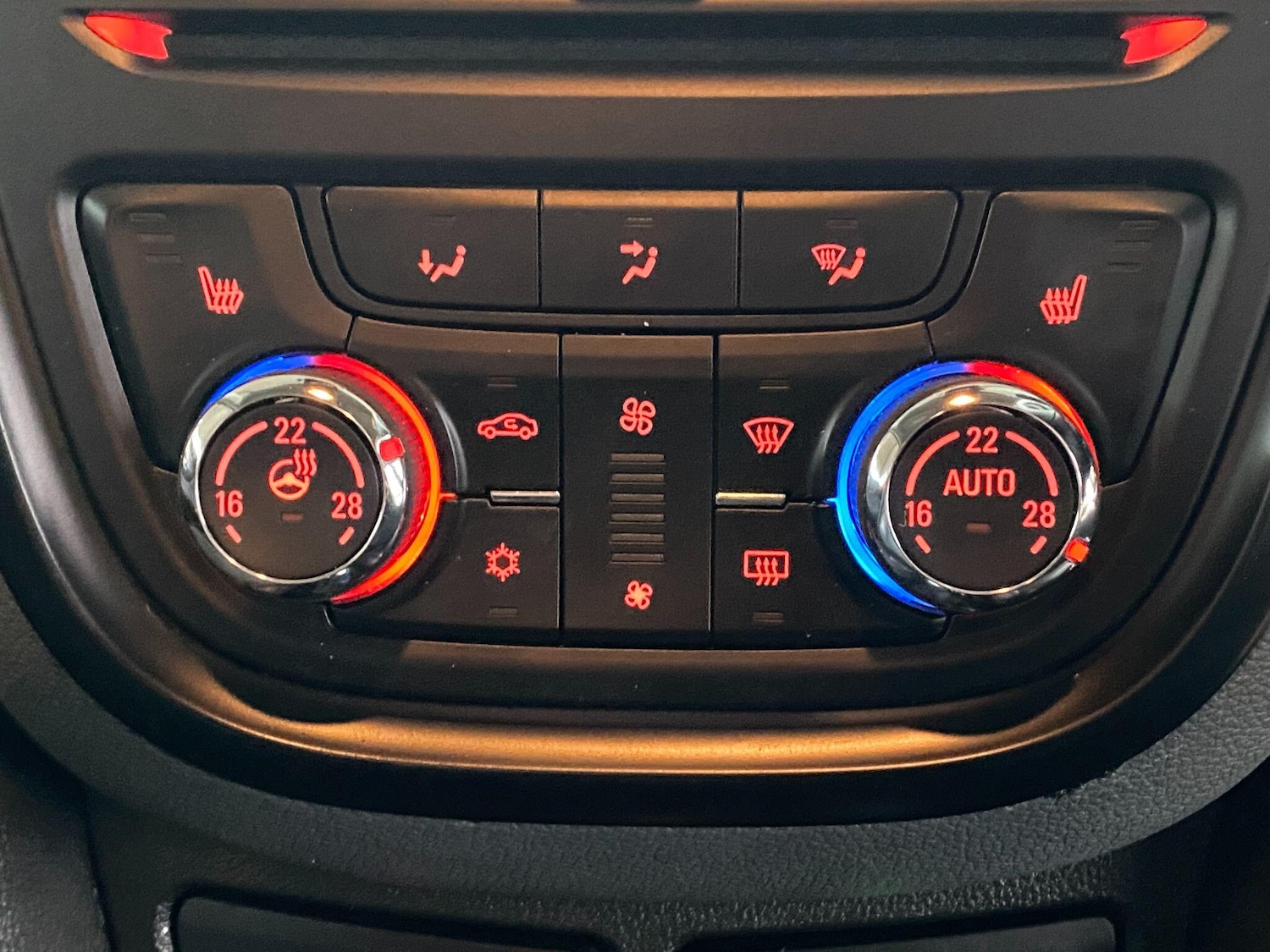 Used Vauxhall Mokka 2016 for sale - 77626037: Photo 30