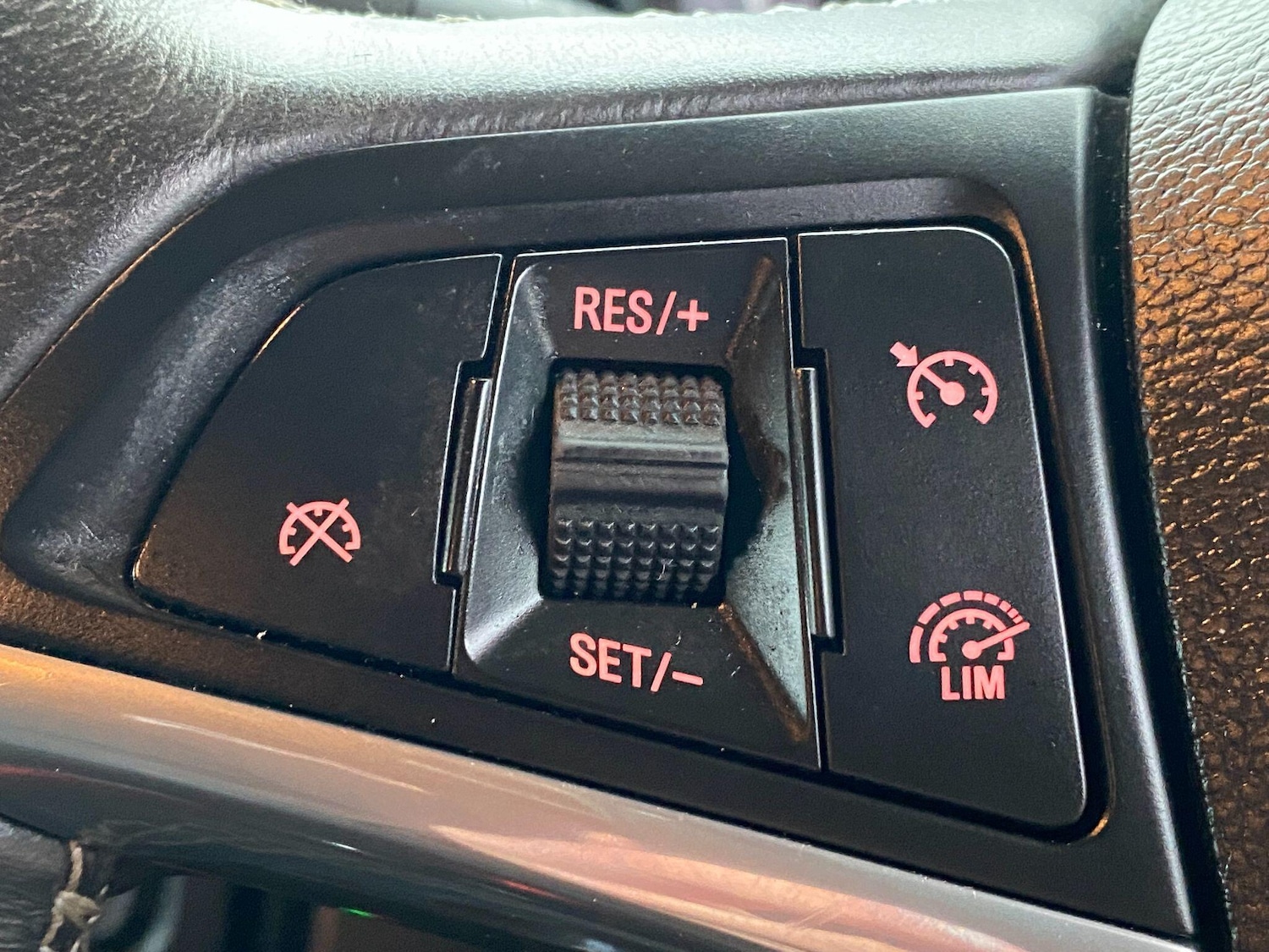 Used Vauxhall Mokka 2016 for sale - 77626037: Photo 33