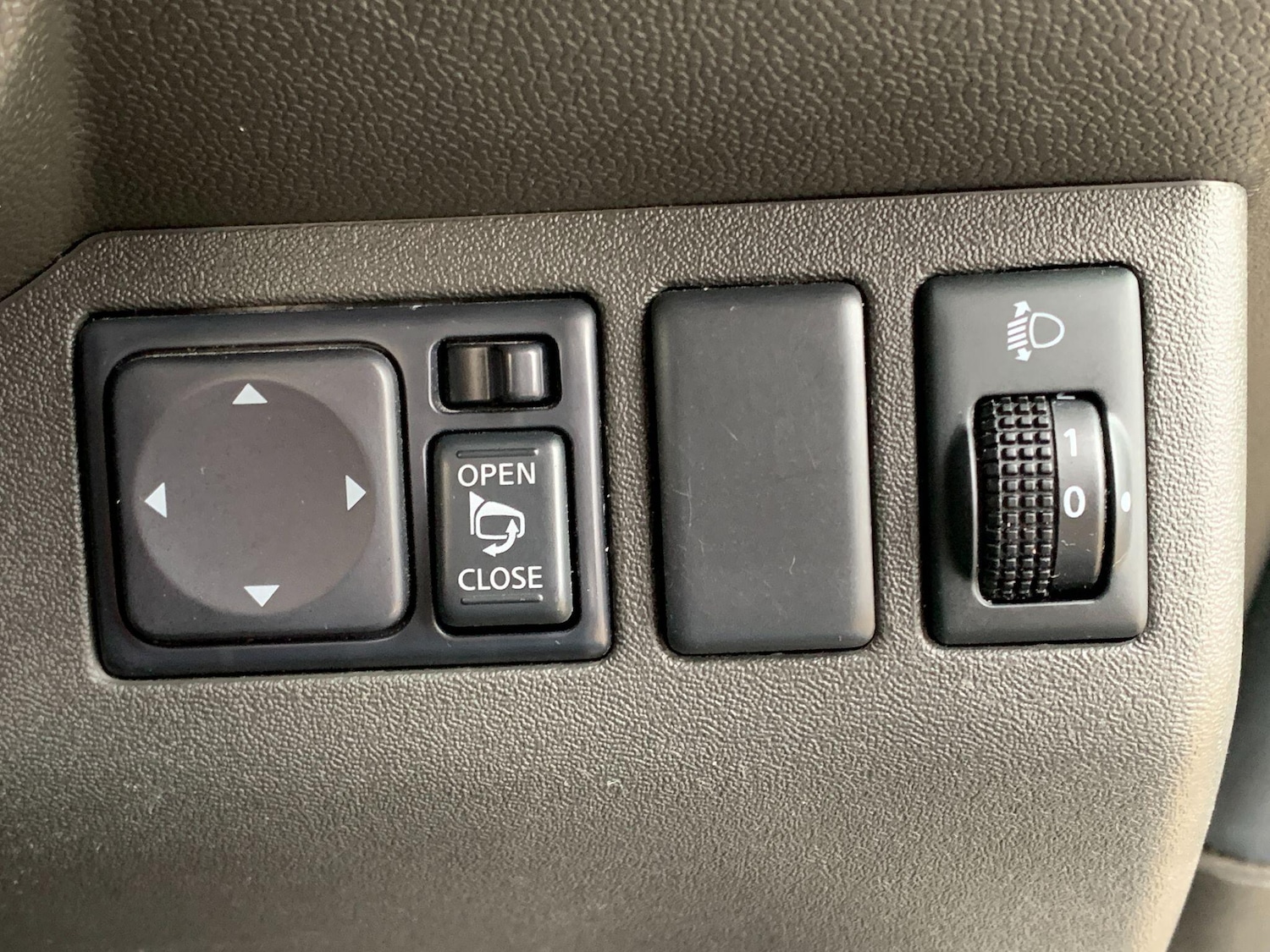 Used Nissan Navara 2015 for sale - 76408560: Photo 34