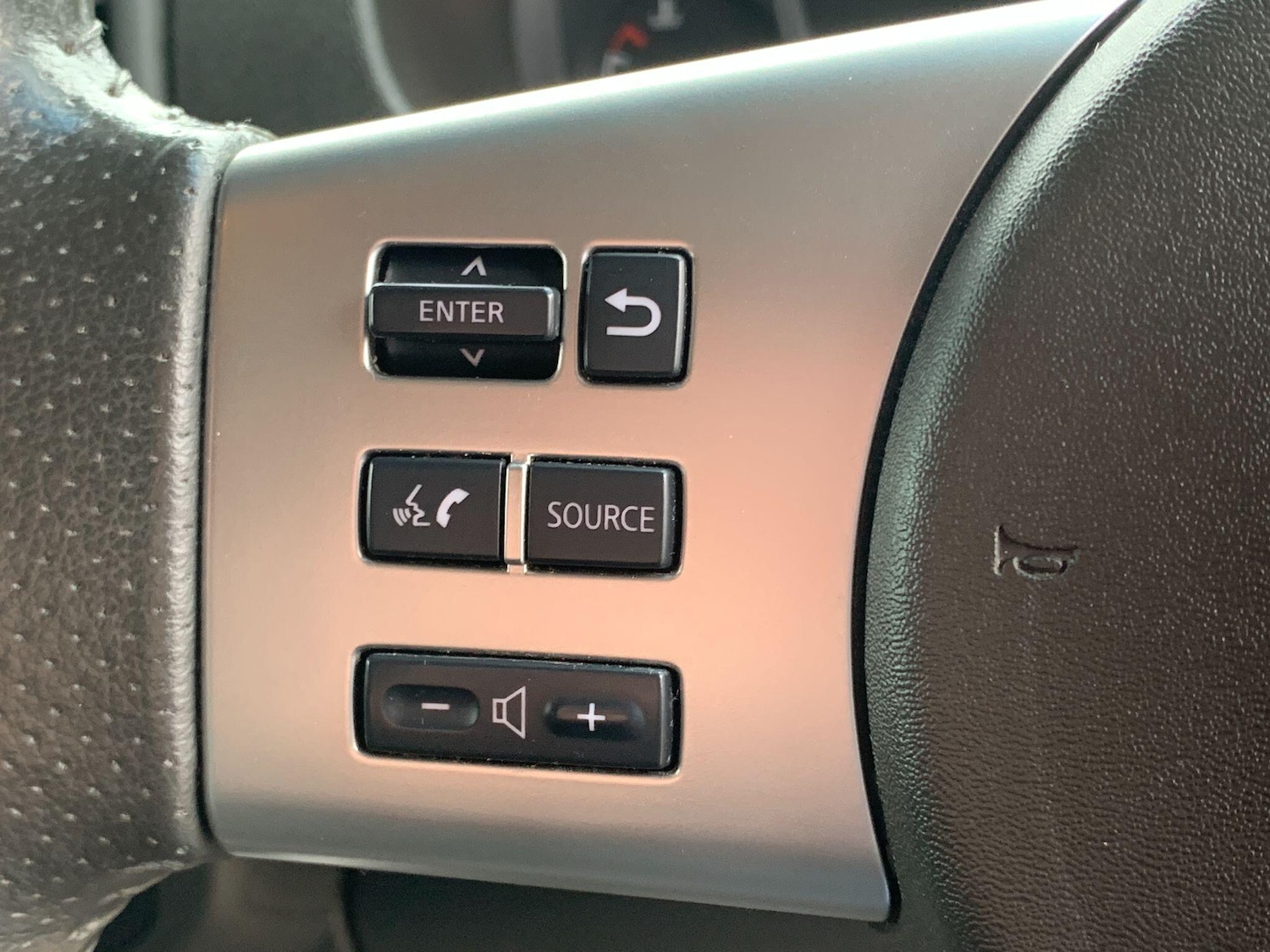 Used Nissan Navara 2015 for sale - 76408560: Photo 35