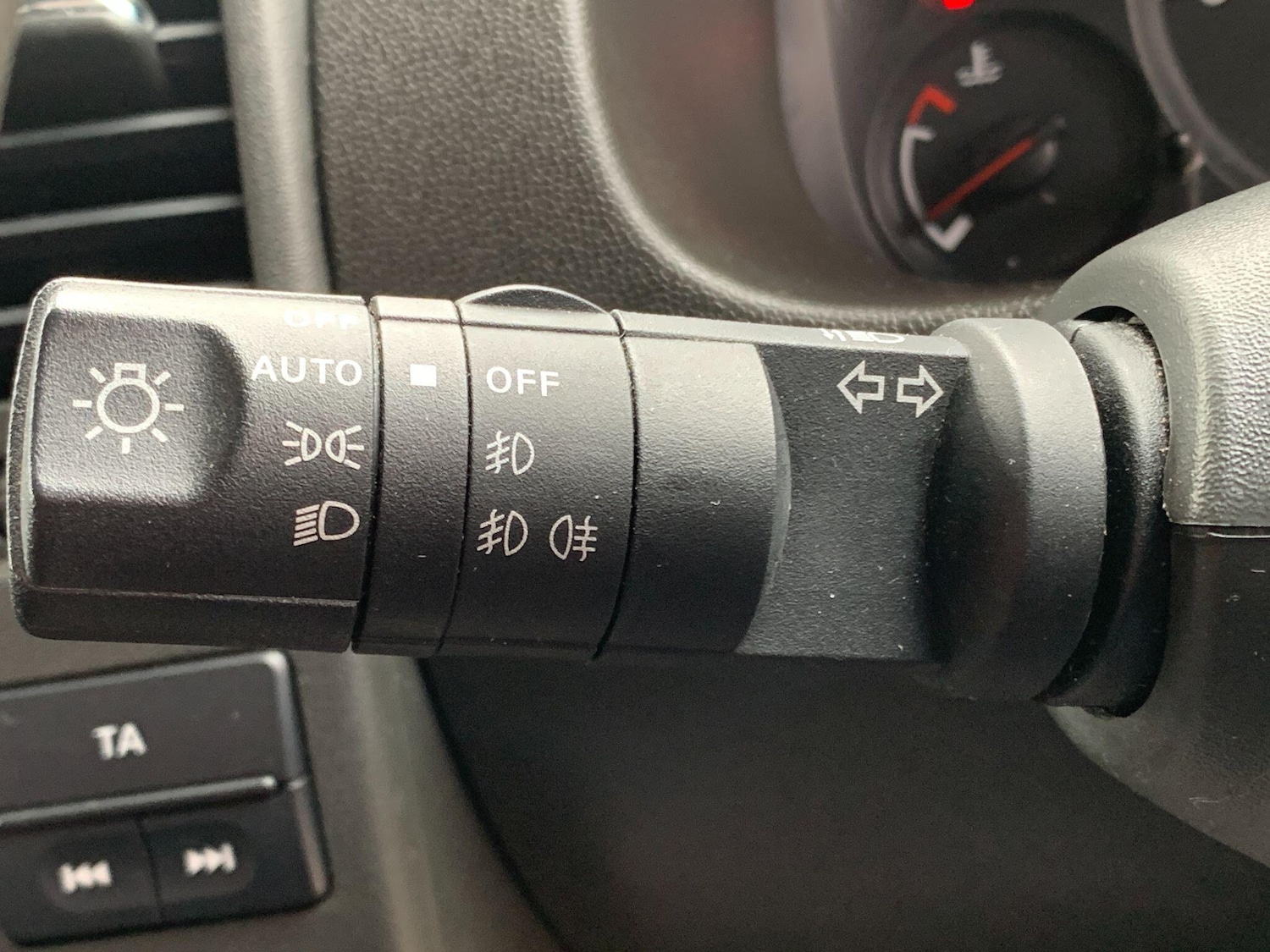 Used Nissan Navara 2015 for sale - 76408560: Photo 39