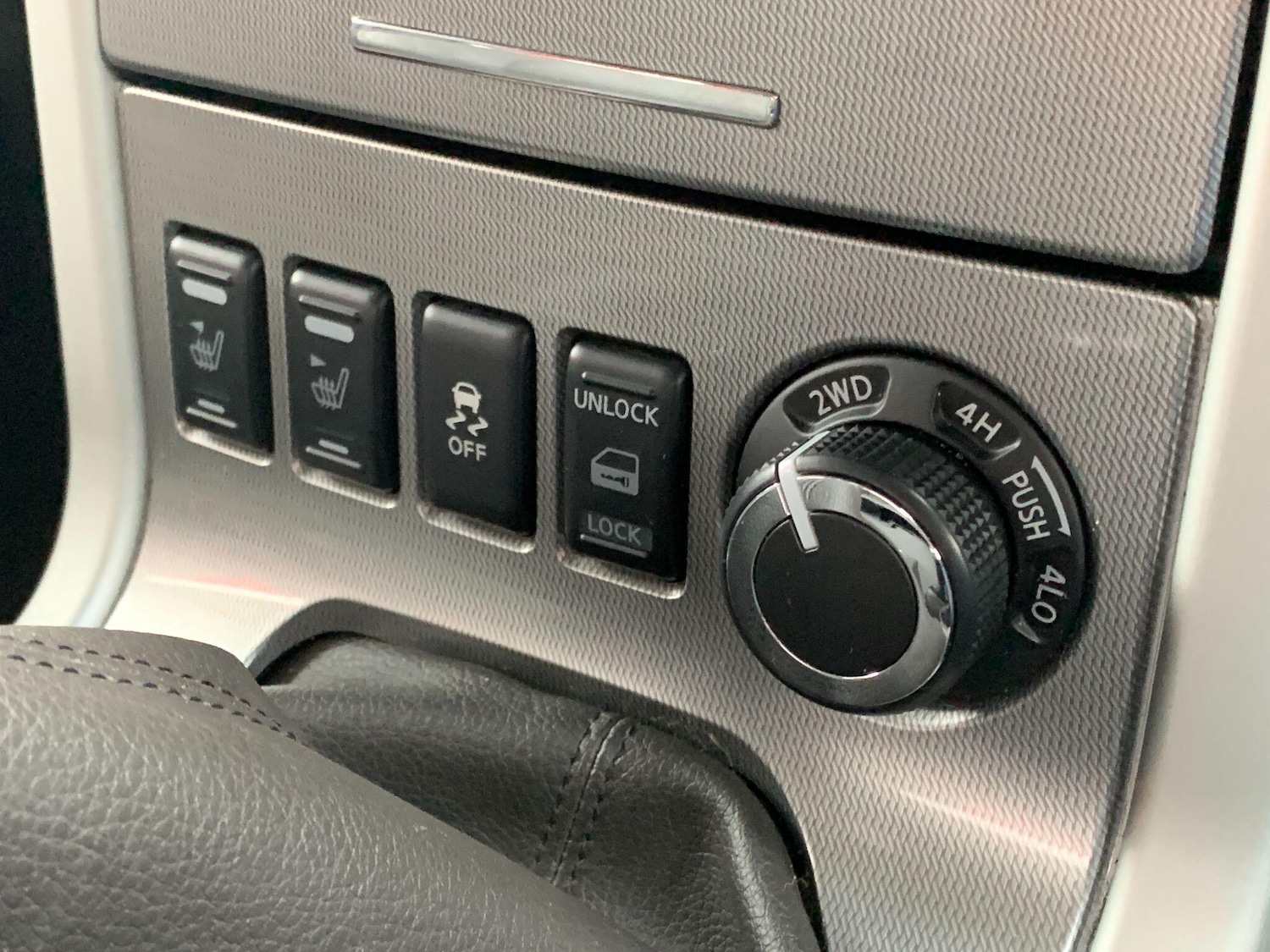 Used Nissan Navara 2015 for sale - 76408560: Photo 40