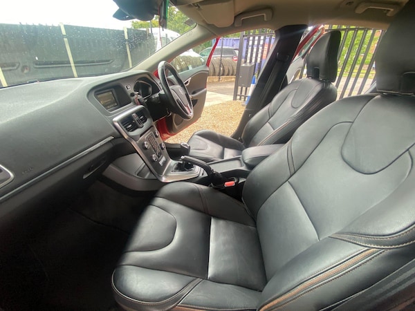 Used Volvo V40 Cross Country 2015 for sale - 75449220: Photo 18