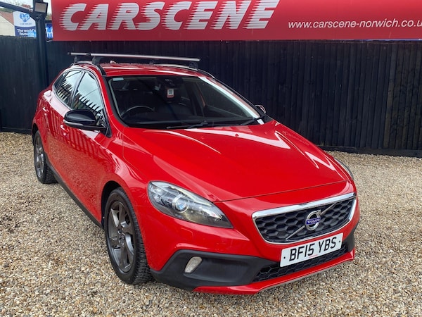 Used Volvo V40 Cross Country 2015 for sale - 75449220: Photo 1