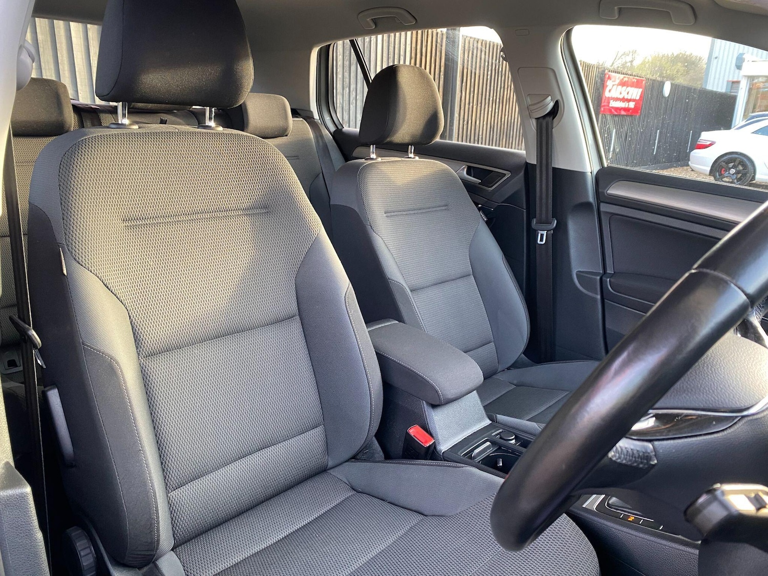 Used Volkswagen Golf 2016 for sale - 77029173: Photo 17