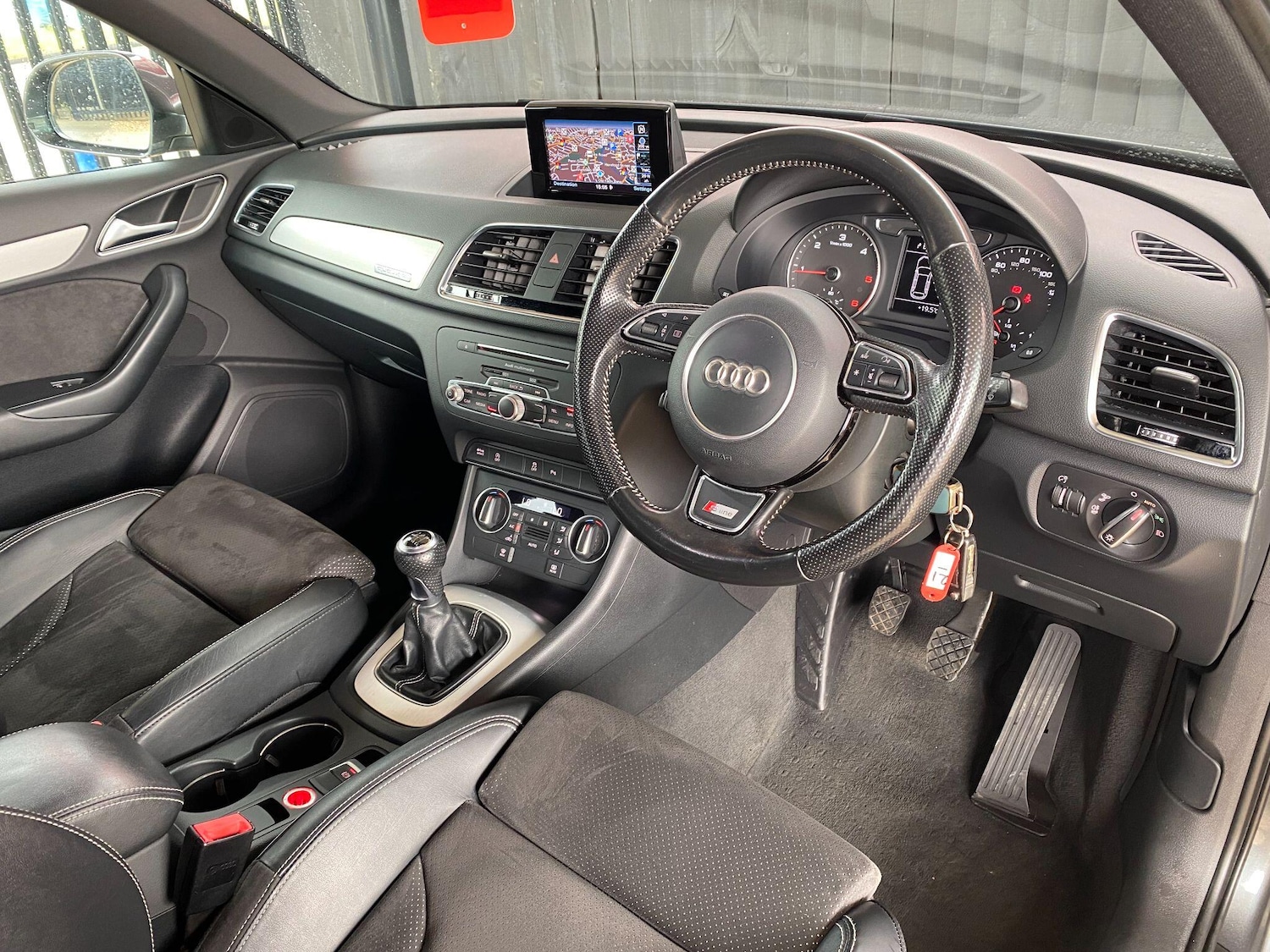 Used Audi Q3 2015 for sale - 77054114: Photo 10