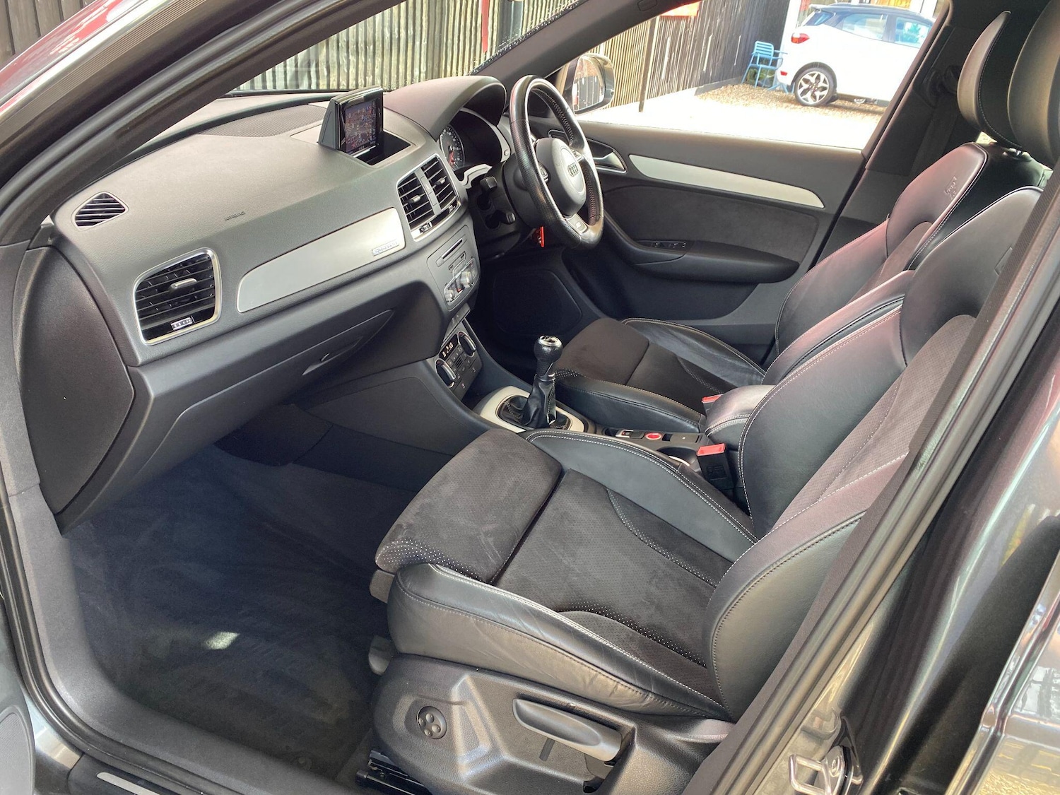 Used Audi Q3 2015 for sale - 77054114: Photo 28