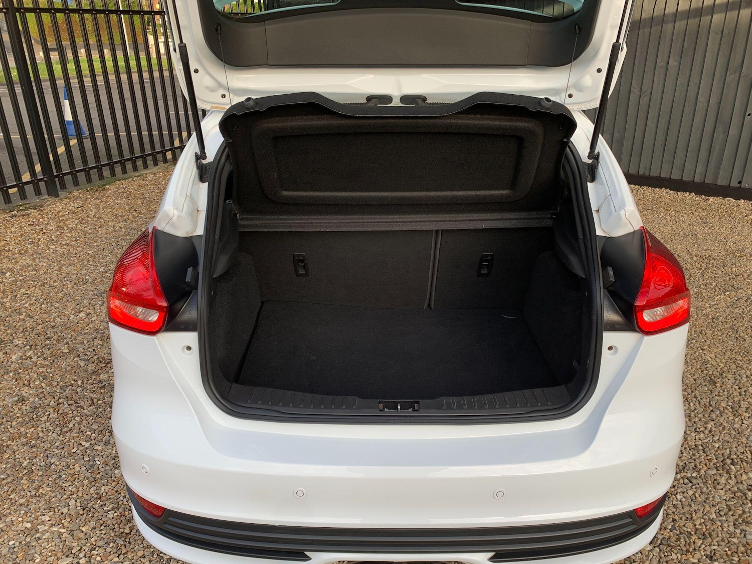 Used Ford Focus 2016 for sale - 76484751: Photo 14